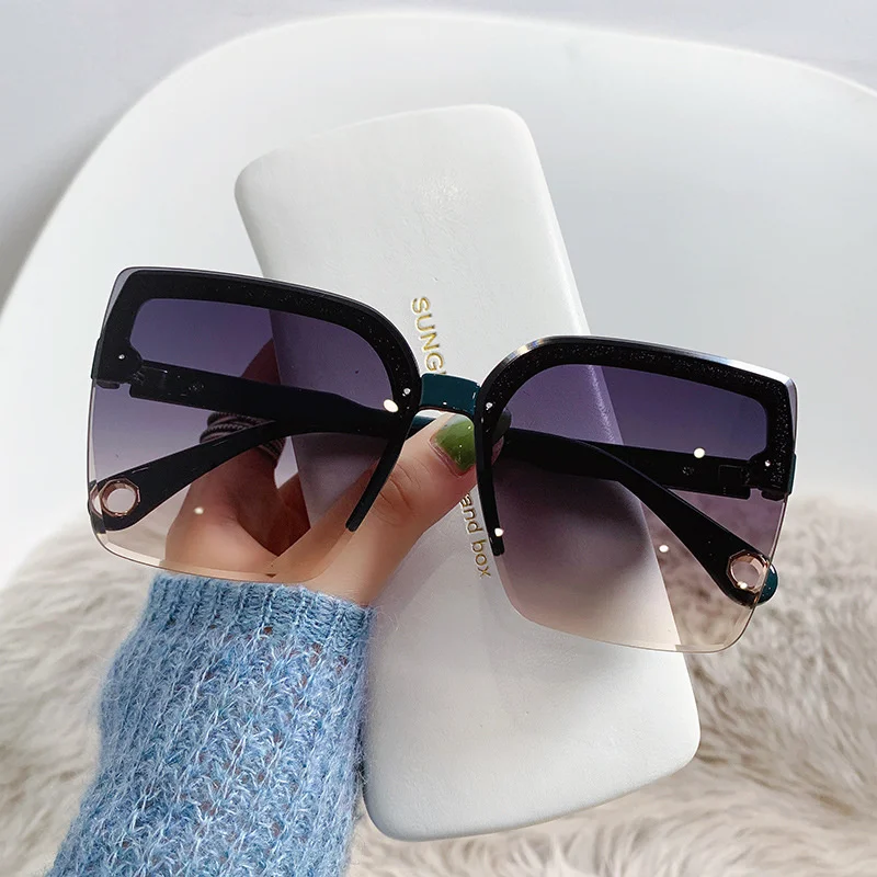 Duże okulary przeciwsłoneczne  – Vintage Fashion Enthusiasts recenzja i cena